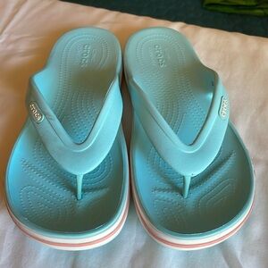 CROCS Iconic Flip Flops